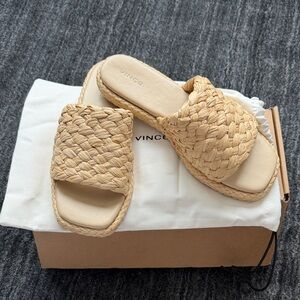 Vince Women's Beige Woven raffia Slide Sandals